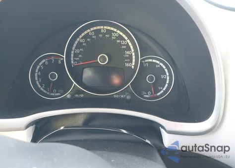 2013 Volkswagen Beetle 2.5L z USA, uszkodzony, nr VIN 3VW5X7AT0DM803667